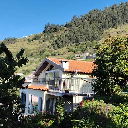 Vista Romantica Madeira Arco da Calheta